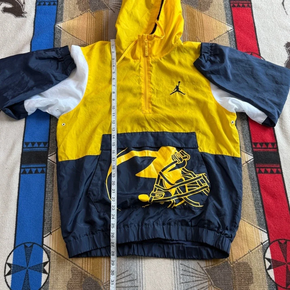 Jordan Michigan Wolverines Football Windbreaker Jacket Size Medium Lightweight
